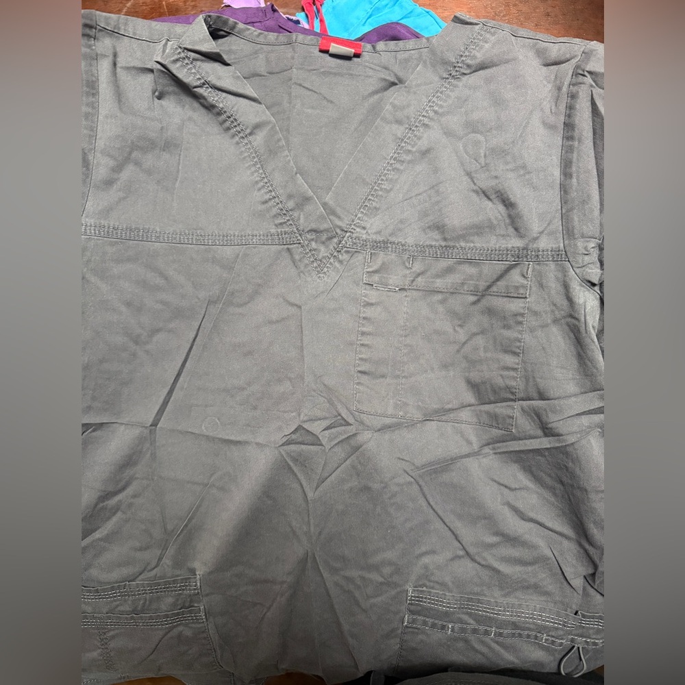 Gray V-Neck scrub top